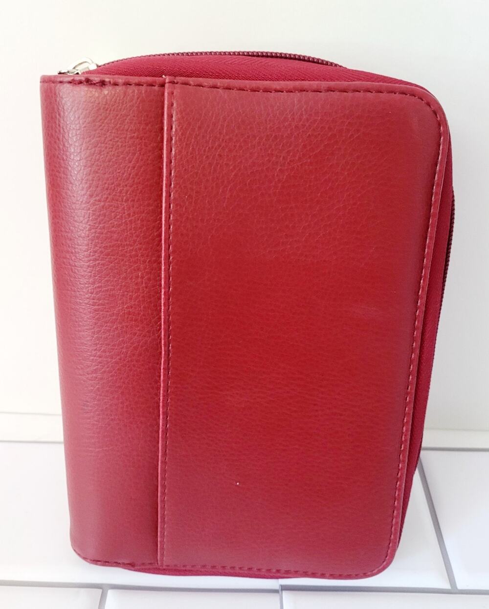 Classic Red Soft Leather Zip Around Ring Binder Planner 8.5"